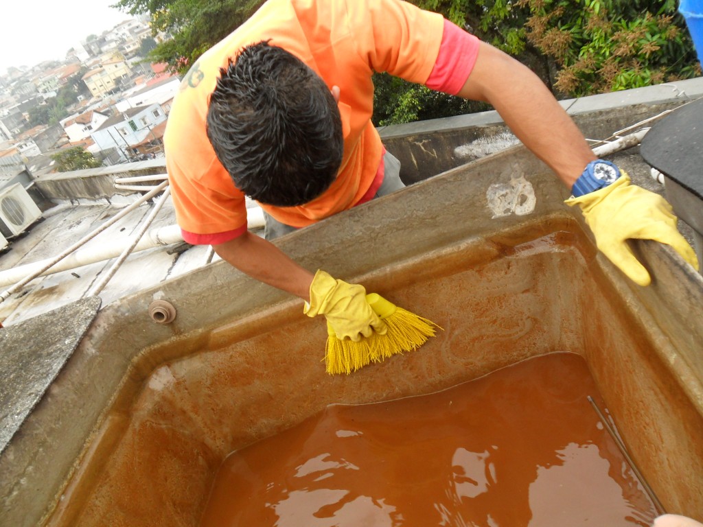 limpeza-de-caixa-dágua.-fotos-divulgação-1